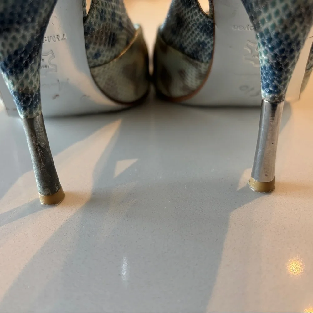 Marciano Blue Printed Leopard Sandals 7.5 Moyen - Picture 7 of 8